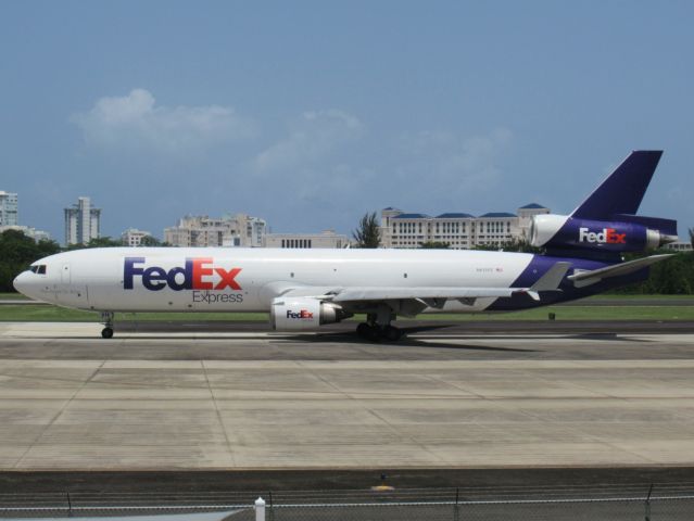 Boeing MD-11 (N615FE)