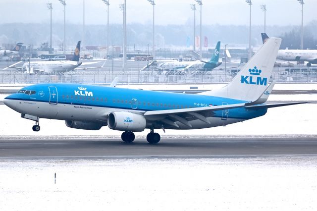 Boeing 737-700 (PH-BGL)