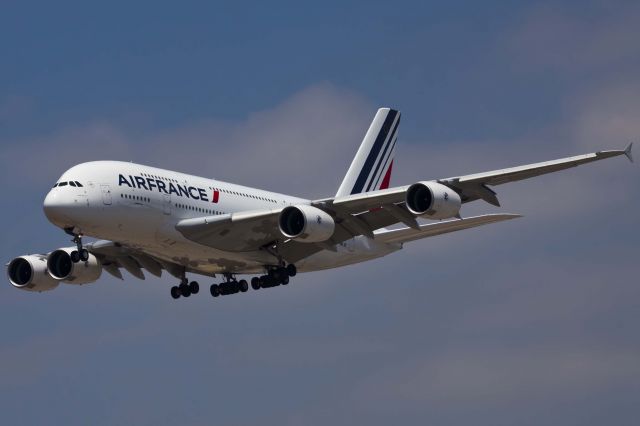 Airbus A380-800 (F-HPJH) - LAX