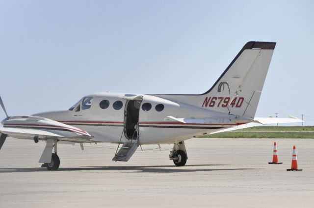 Cessna 421 (N6794D)