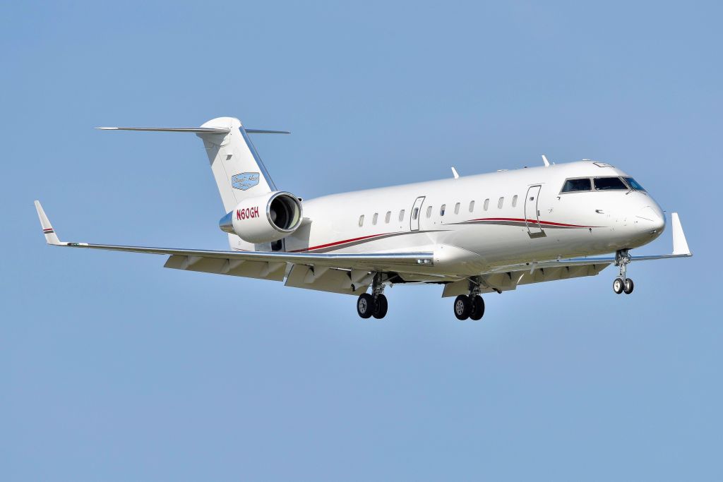 Canadair Regional Jet CRJ-200 (N60GH) - Stewart-Haas Racing. Final for 5-R on 08-14-21