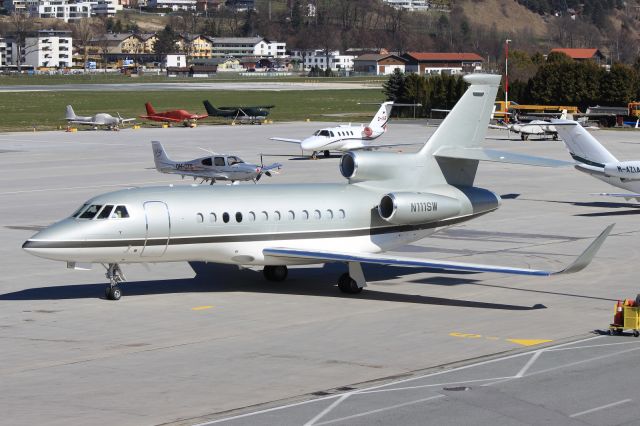 Dassault Falcon 900 (N111SW)