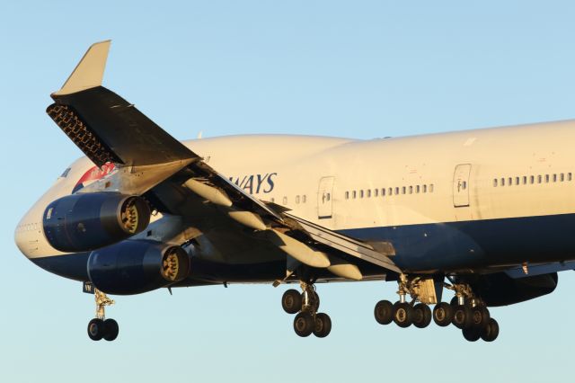 Boeing 747-200 (G-CIVN) - Approaching LHR.