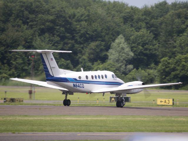 Beechcraft Airliner (N84CQ) - Take off runway 08. 17 June 2015.