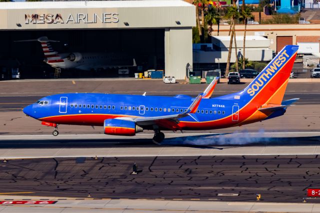 Boeing 737-700 (N7744A) - Southwest Airlines 737-700 landing at PHX on 11/15/22. Taken with a Canon 850D and Tamron 70-200 G2 lens.