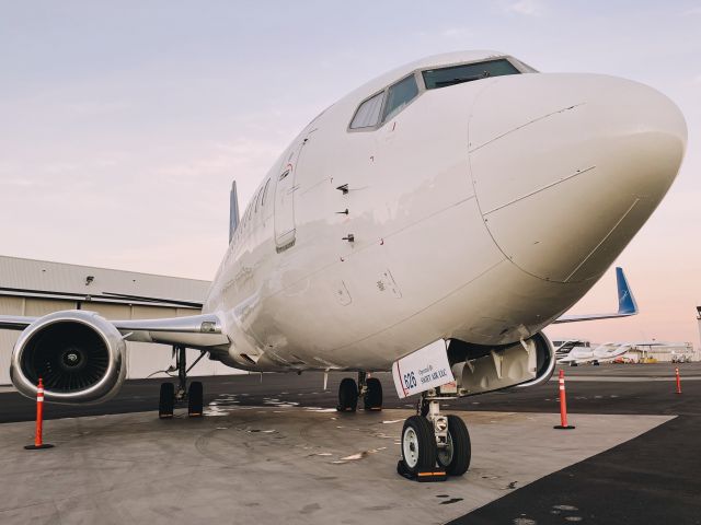 BOEING 737-300 (N626SW)