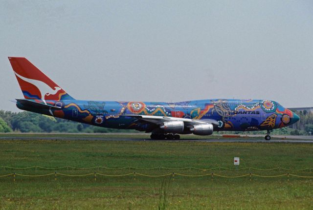 BOEING 747-300 (VH-EBU) - Departure at Narita Intl Airport Rwy16R on 1996/05/25 " Nalanji Dreaming c/s "