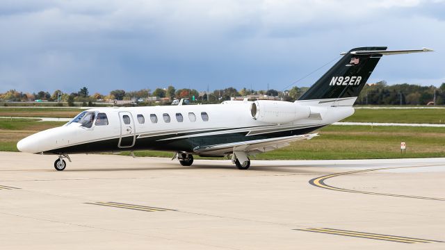 Cessna Citation CJ3 (N92ER) - A Cessna Citation CJ3+ taxi's towards it parking place.