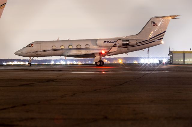 Gulfstream Aerospace Gulfstream 3 (N360MB) - G-III setting the parking break after doing a engine run on the west ramp at Willow Run.