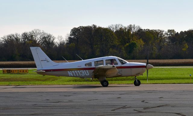 Piper Cherokee (N1113U) - Piper PA-28-181 N1113U in Ann Arbor 