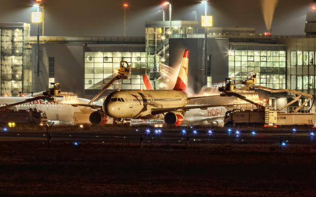 Airbus A320 (OE-LXB)