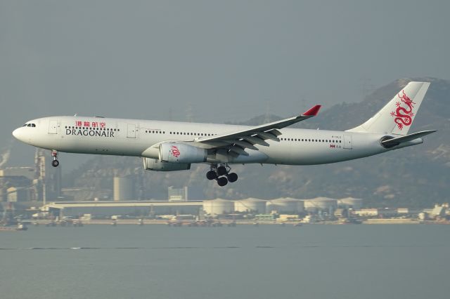 Airbus A330-300 (B-HLC)