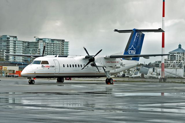 de Havilland Dash 8-300 (C-GBCT)