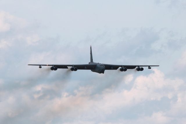 Boeing B-52 Stratofortress (60-0037) - A USAF B-52H (60-0037, c/n 464402) from the 23d Bomber Squadron, Minot AFB, ND, on a low pass on arrival just before the Toledo Air Show on 14 Jul 2016.