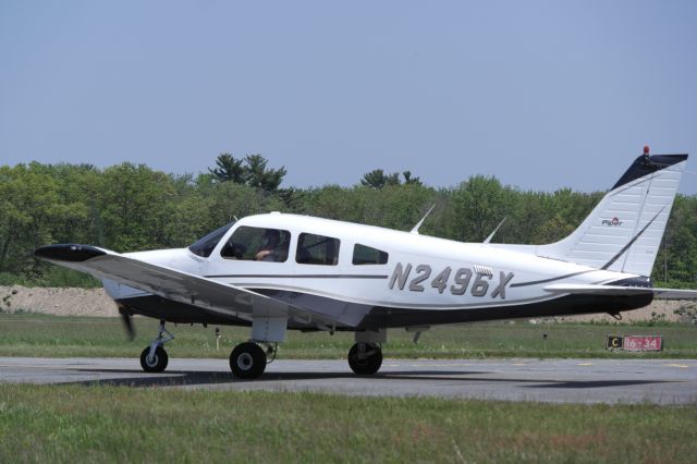 Piper Cherokee (N2496X)