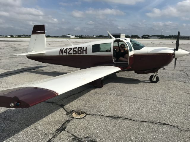 Mooney M-20 (N4258H)