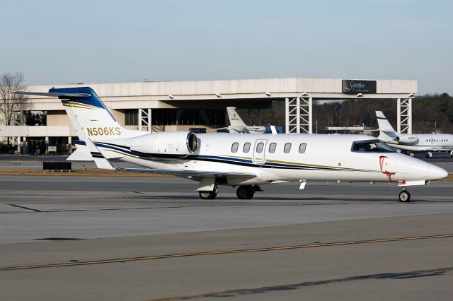 Learjet 45 (N506KS) - Walmart 