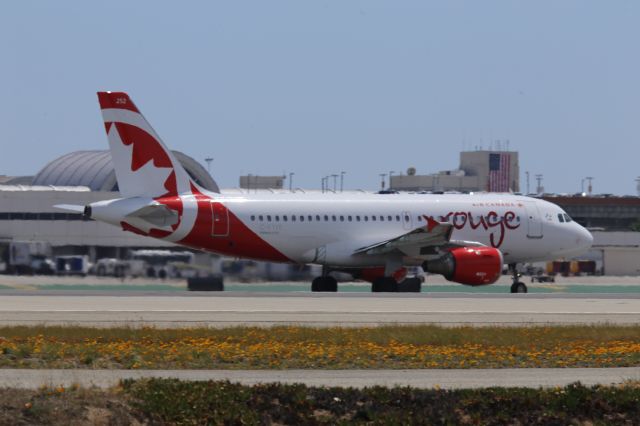 Airbus A319 (C-FYIY)