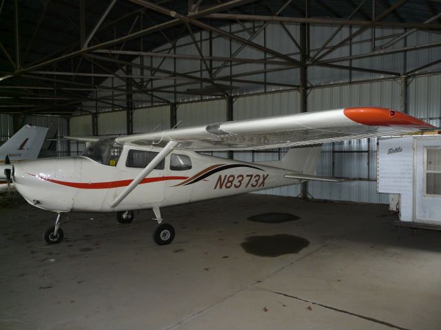 Cessna Skyhawk (N8373X)