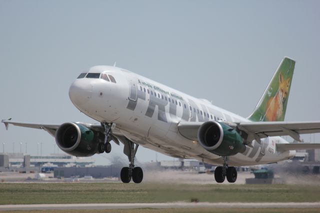 Airbus A319 (N912FR) - Departing runway 25.