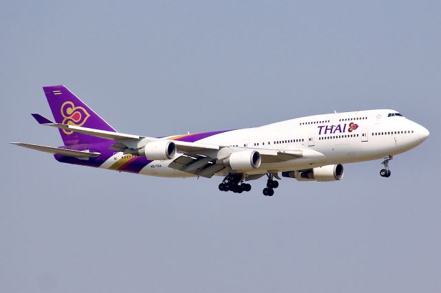 Boeing 747-400 (HS-TGA)