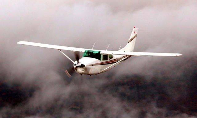 Cessna Skylane (N9106C)