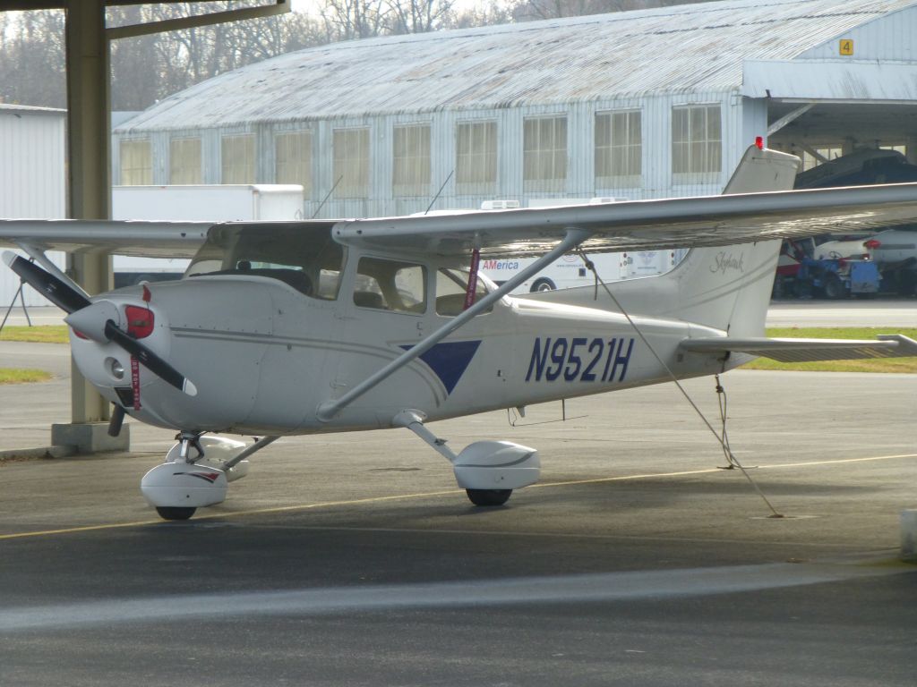 Cessna Skyhawk (N9521H)