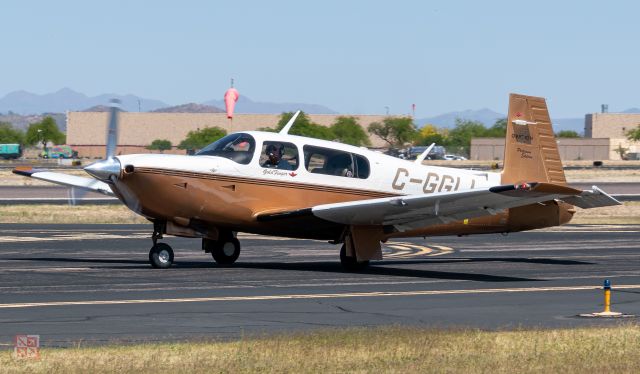 Mooney M-20 (C-GGLL)