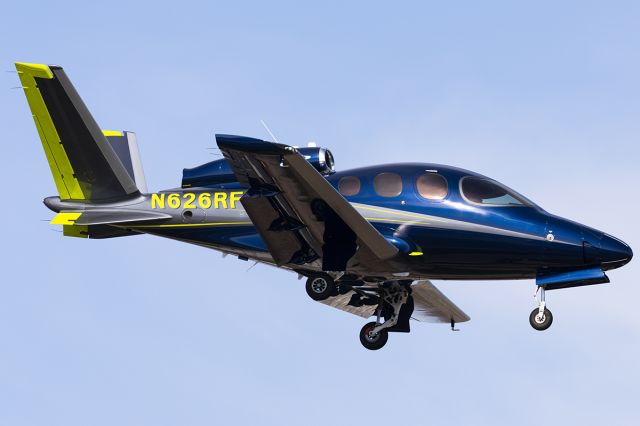 Cirrus Vision SF50 (N626RF)