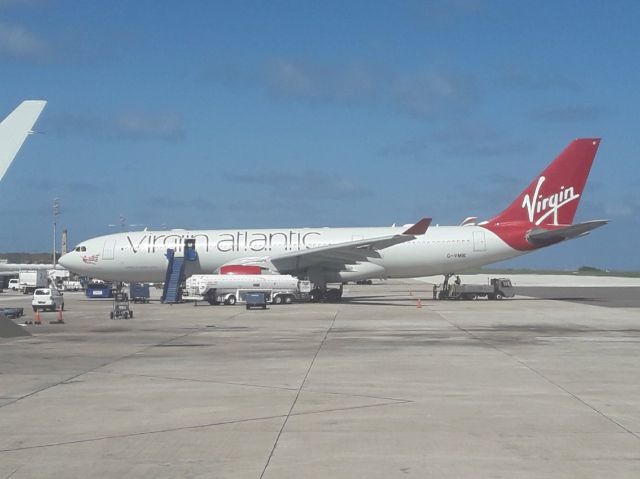 Airbus A330-200 (G-VMIK)