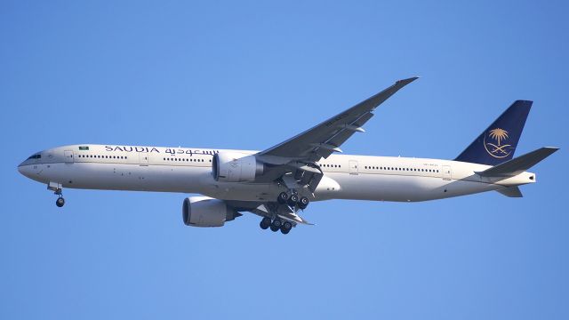 BOEING 777-300ER (HZ-AK23)