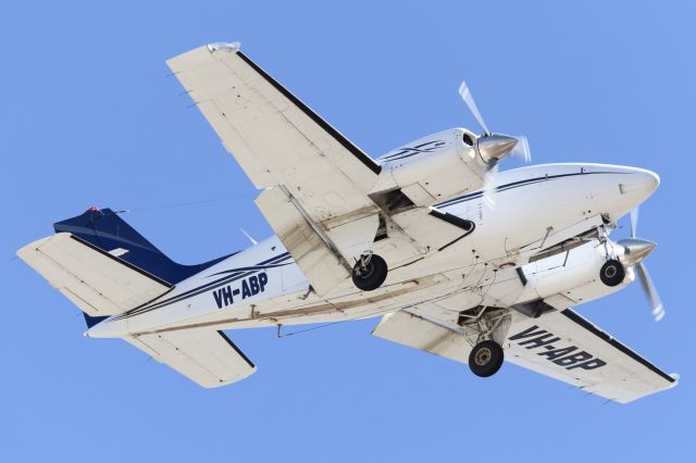 Beechcraft Baron (58) (VH-ABP) - Approaching runway 01.