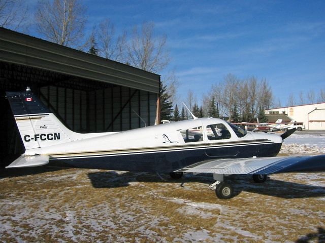 Piper Cherokee (C-FCCN)