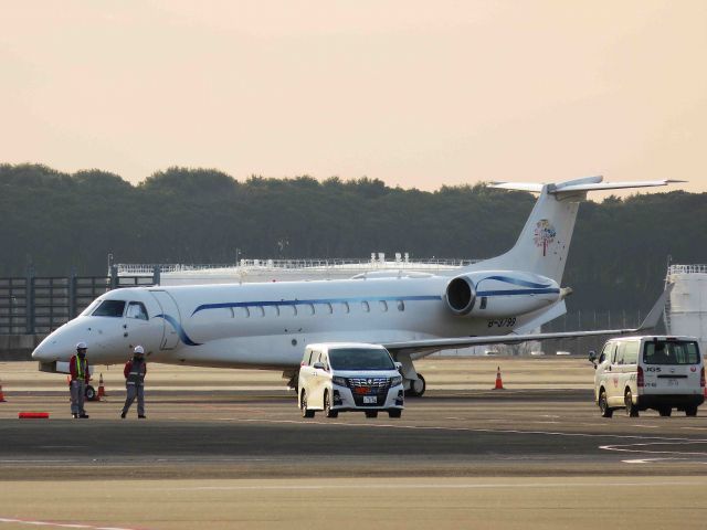 Embraer Legacy 600/650 (B-3799) - I take a picture on Dec 12, 2016.