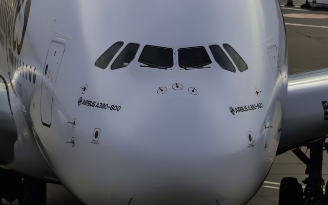 Airbus A380-800 (A6-EUA)