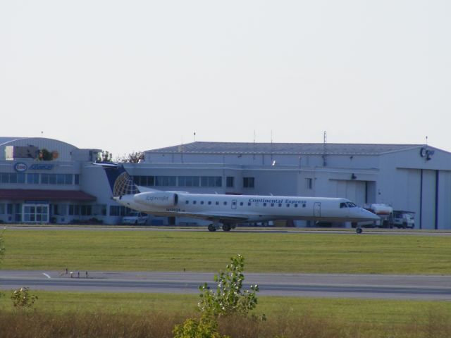 Canadair Regional Jet CRJ-200 (N13958)