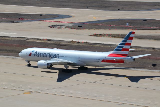 Boeing 777-200 (N770AN)