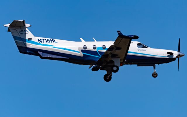 Pilatus PC-12 (N715HL)