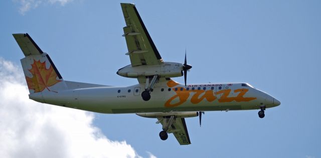 de Havilland Dash 8-300 (C-GTAG) - Air Canada Jazz De Havilland Canada Dash 8-300 arriving from Vancouver International at Portland International Airport.