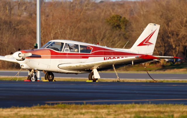 Piper PA-24 Comanche (N8232P)