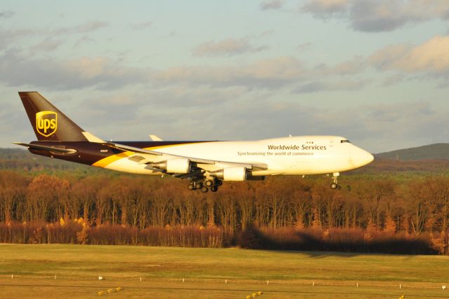 Boeing 747-400 (N582UP) - casts a beautiful shadow on the forest