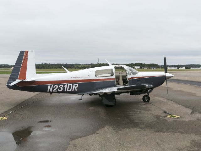 Mooney M-20 (N231CR) - 11 September 2015.