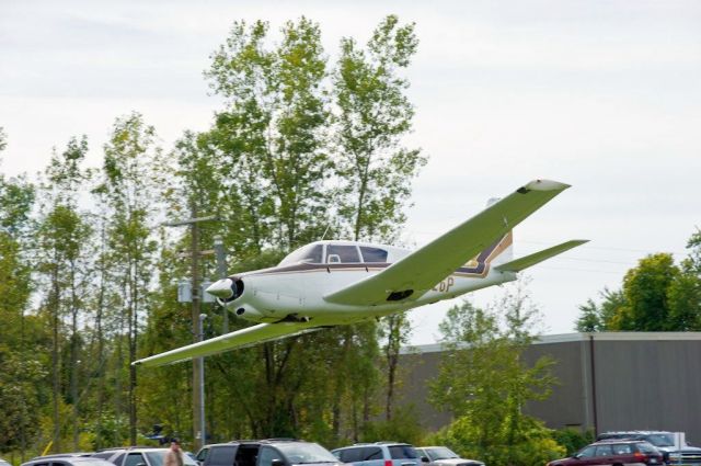 Piper PA-24 Comanche (N6426P)