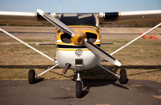 Cessna Skyhawk (N7210Q)