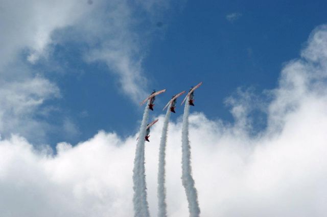 — — - Team AeroShell at the 2011 Great Georgia Airshow