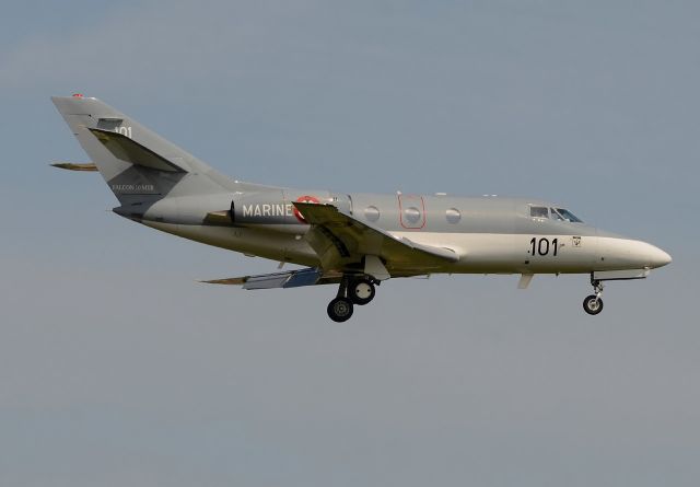 Dassault Falcon 10 (N101)