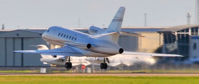 Dassault Falcon 50 (N156RE)