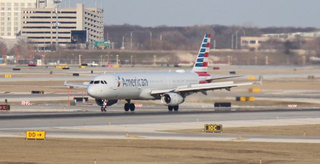 Airbus A321 (N538UW)