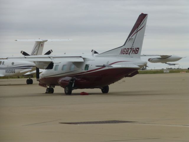 Mitsubishi MU-2 (N687HB)
