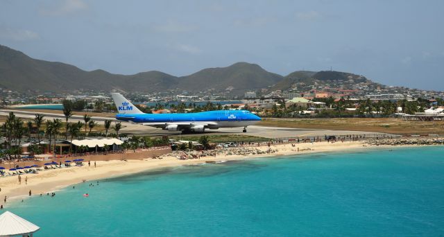 Boeing 747-400 (PH-BFL)